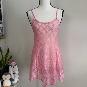 Elegant Pink Lace Chemise